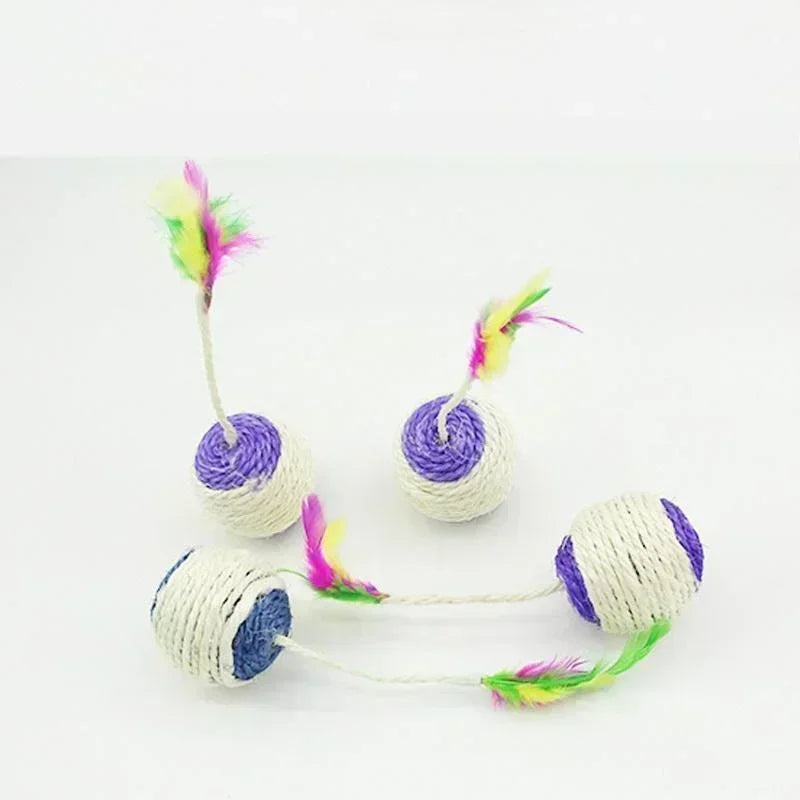 Sisal Scratching Ball Cat Toy with Feathers – The Ultimate Play & Scratch Combo!