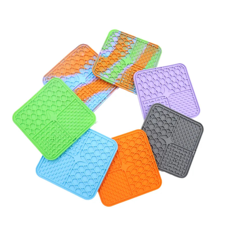 Silicone Lick Mat for Dogs – Fun & Engaging Mealtime Solution